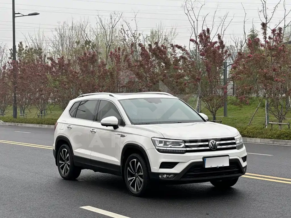 Volkswagen Tharu