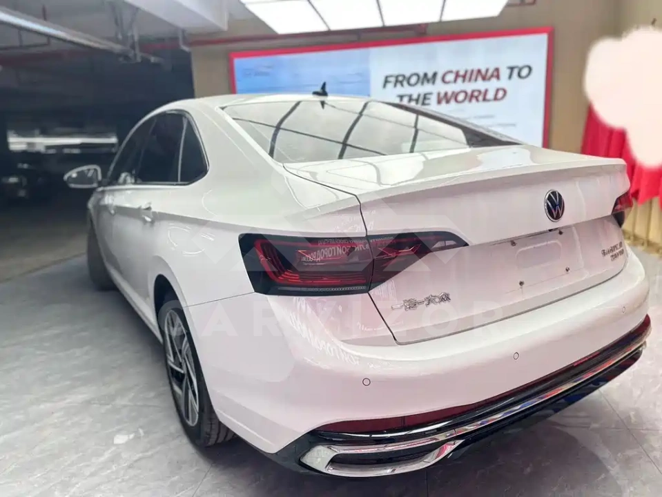 Volkswagen Sagitar