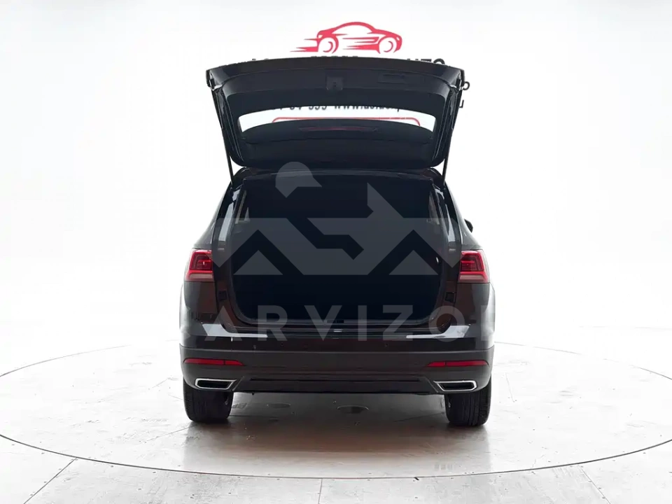 Volkswagen Tharu