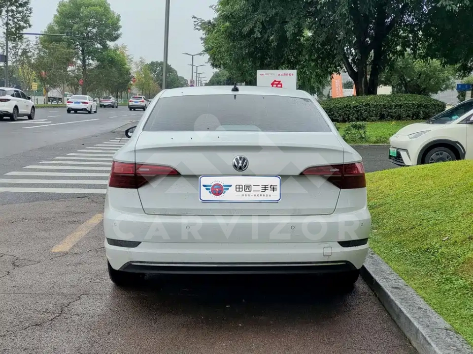 Volkswagen Sagitar