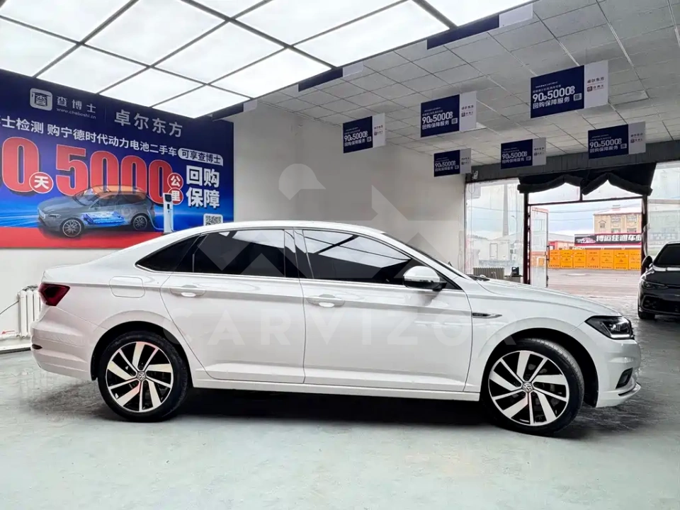 Volkswagen Sagitar