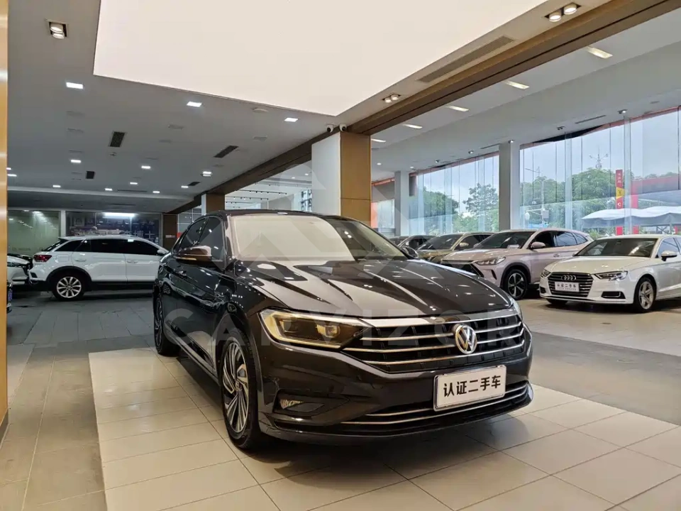 Volkswagen Sagitar