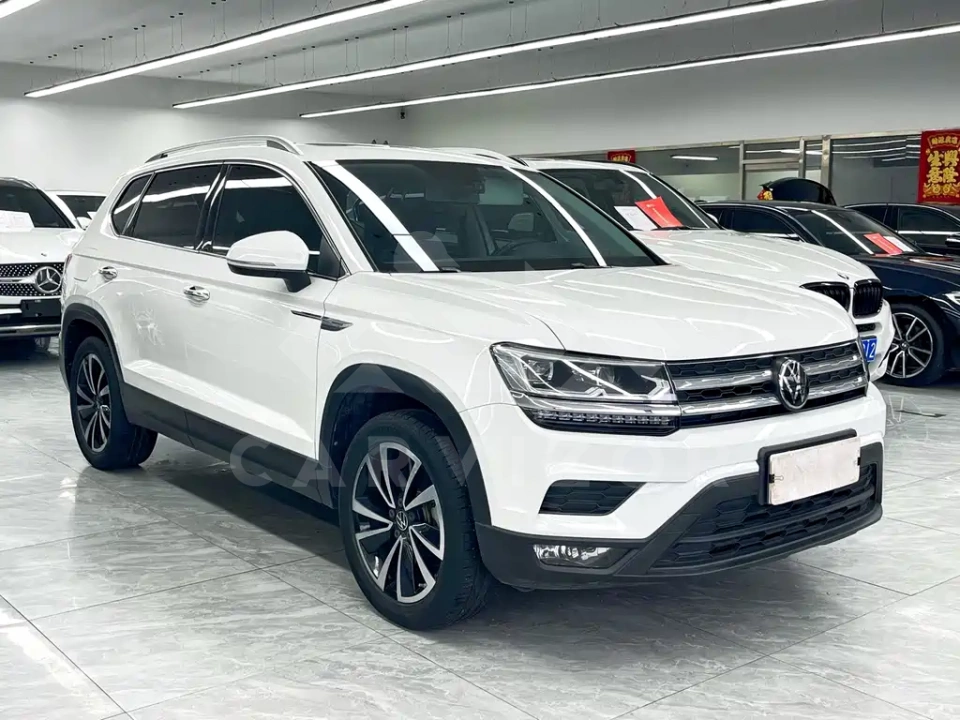 Volkswagen Tharu
