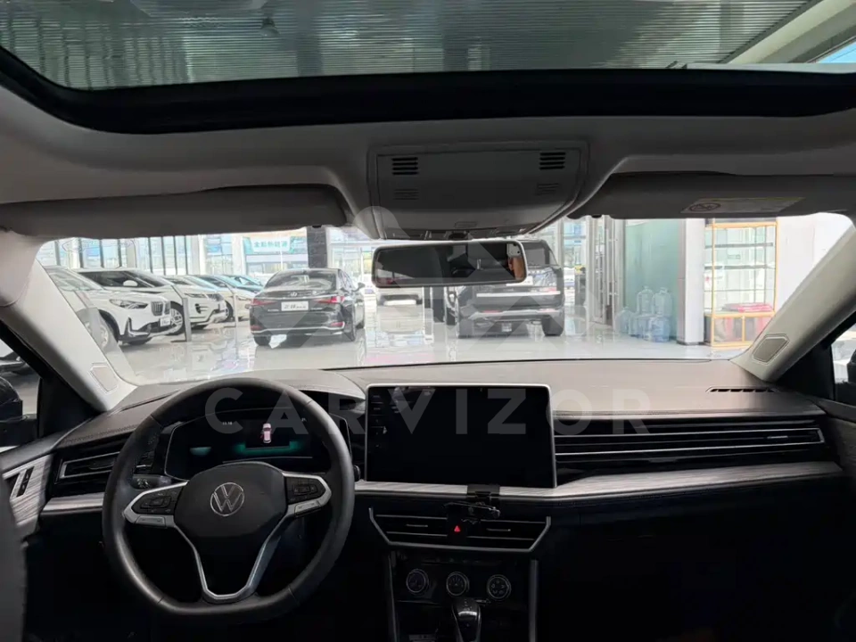 Volkswagen Sagitar