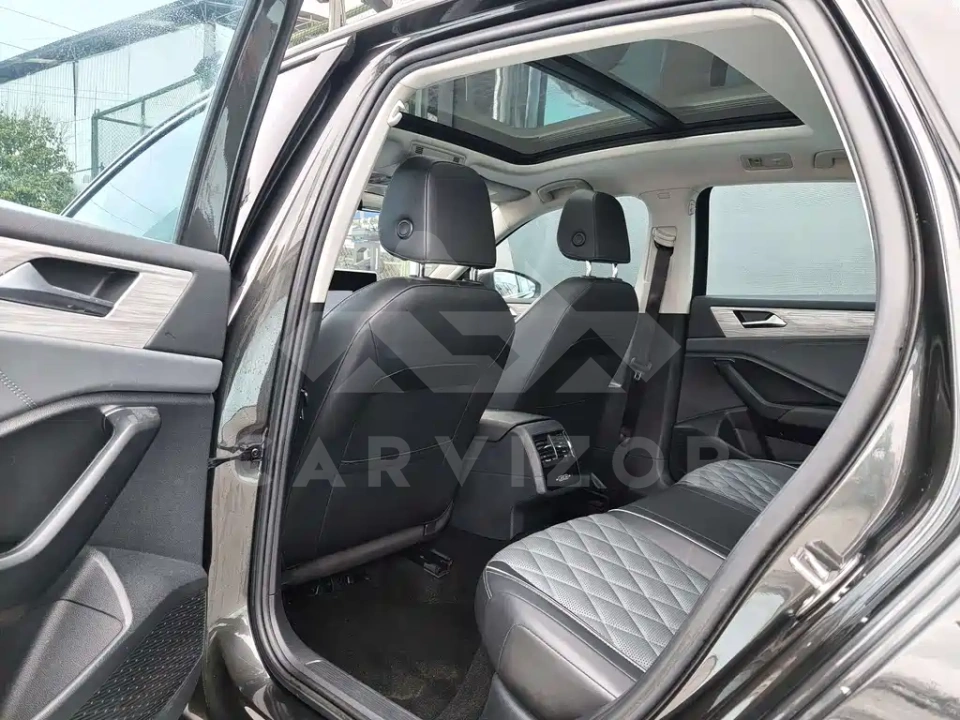 Volkswagen Sagitar