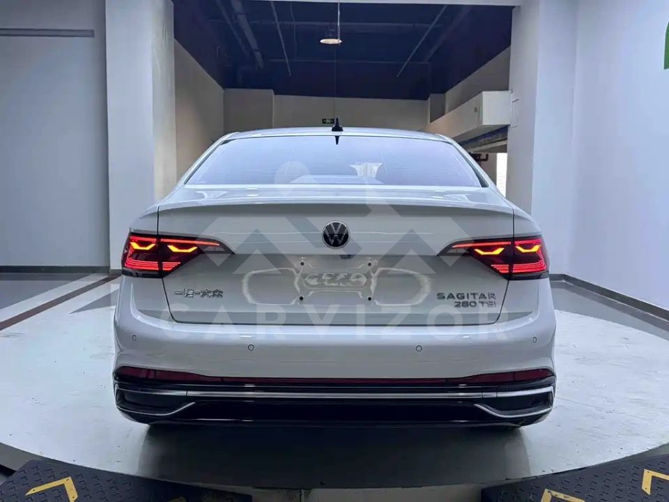 Volkswagen Sagitar