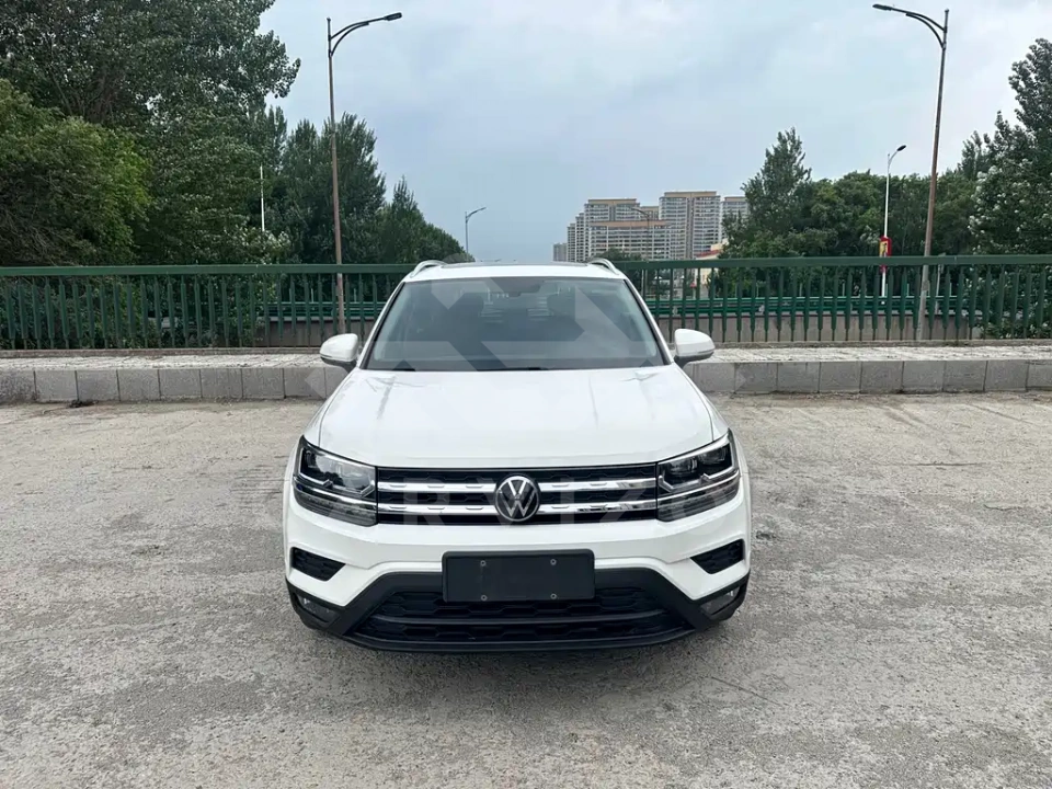 Volkswagen Tharu