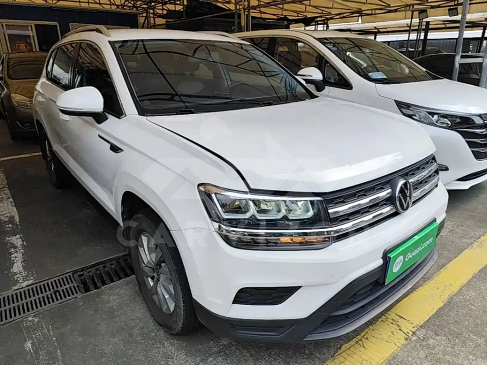 Volkswagen Tharu