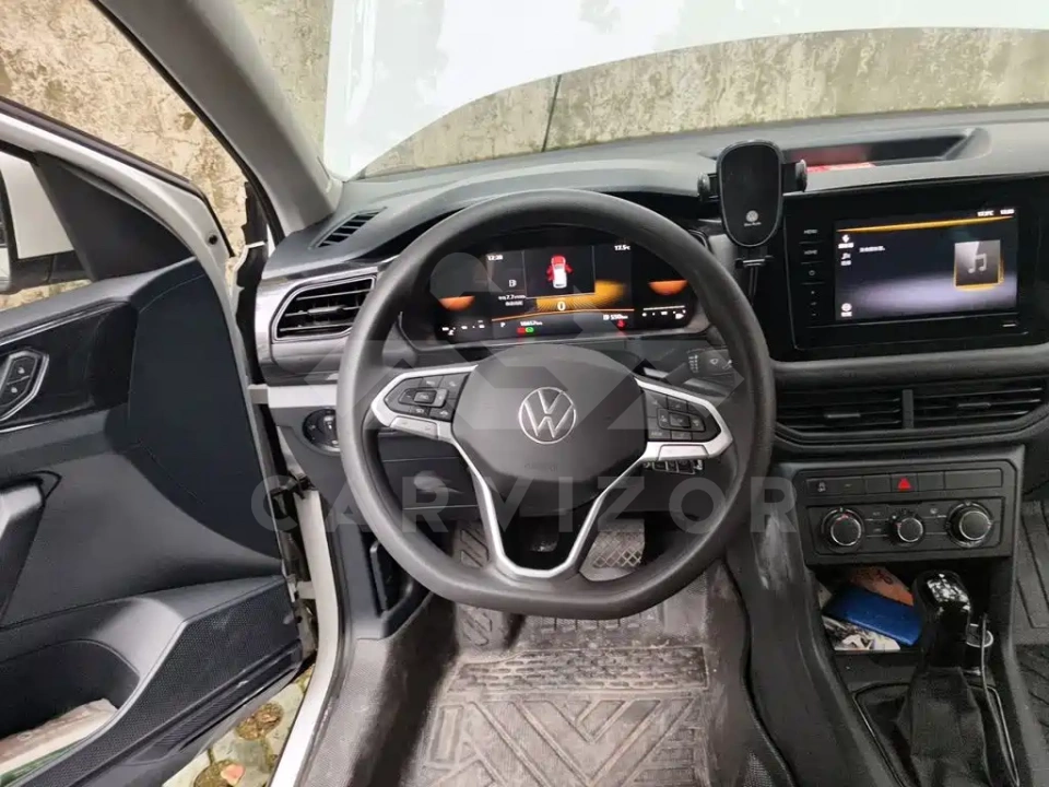 Volkswagen Tharu