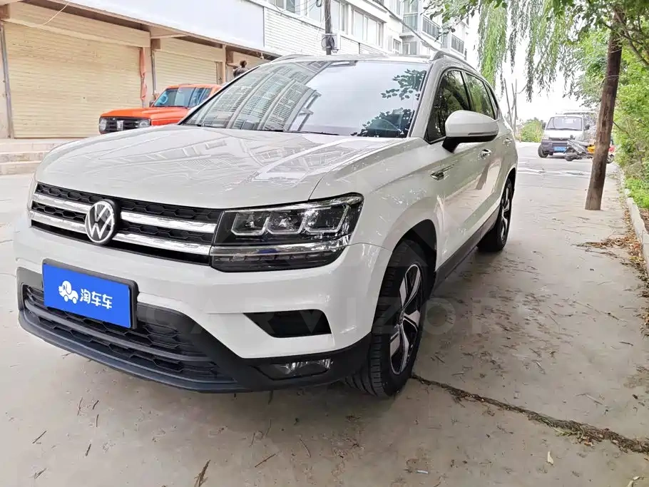Volkswagen Tharu