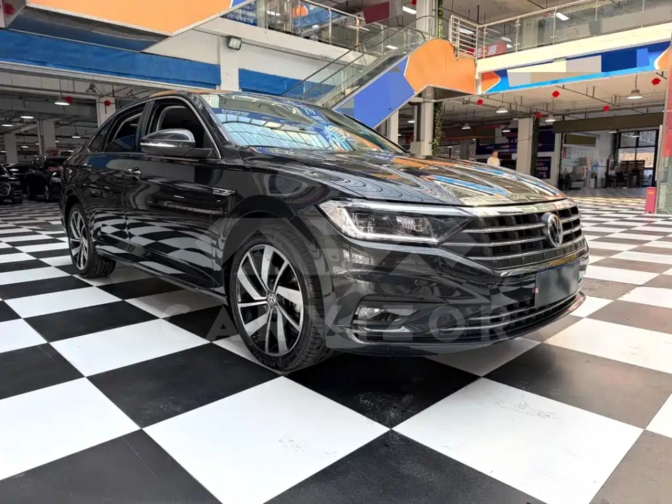 Volkswagen Sagitar