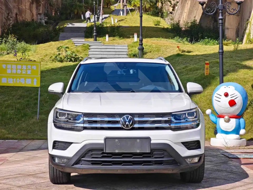 Volkswagen Tharu