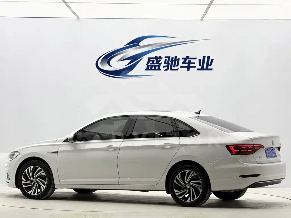 Volkswagen Sagitar