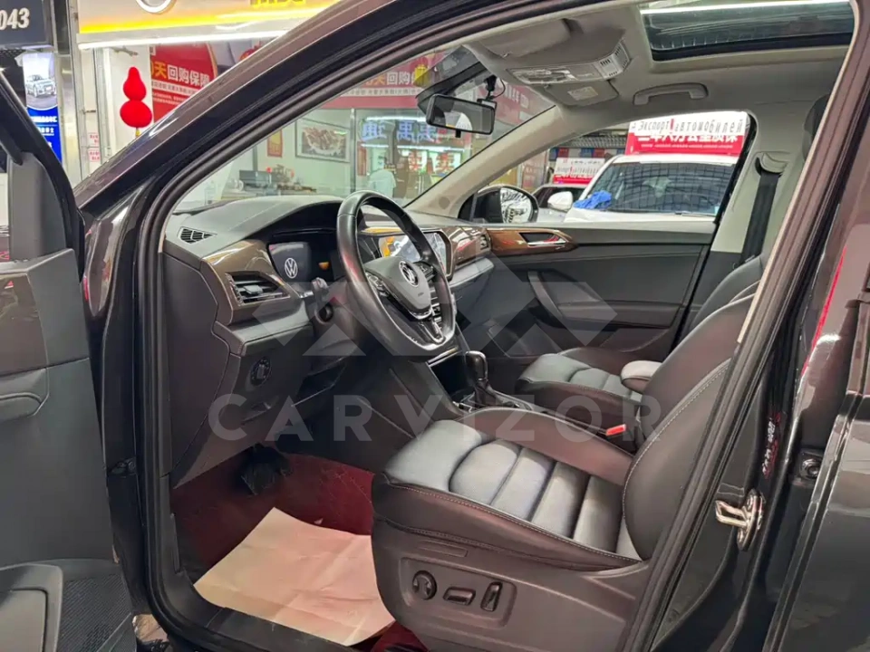 Volkswagen Tharu