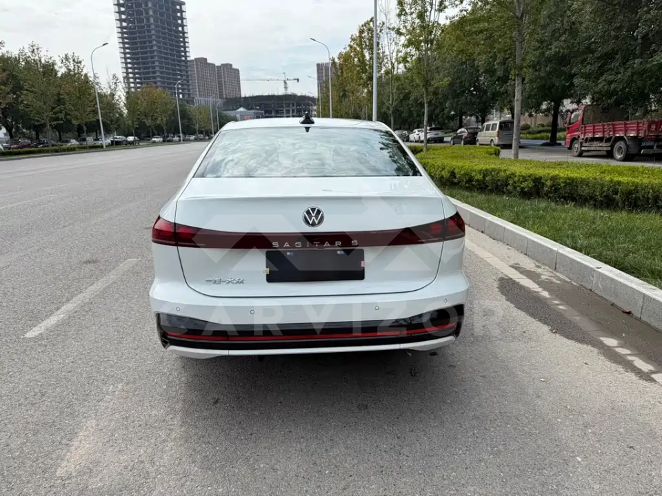Volkswagen Sagitar