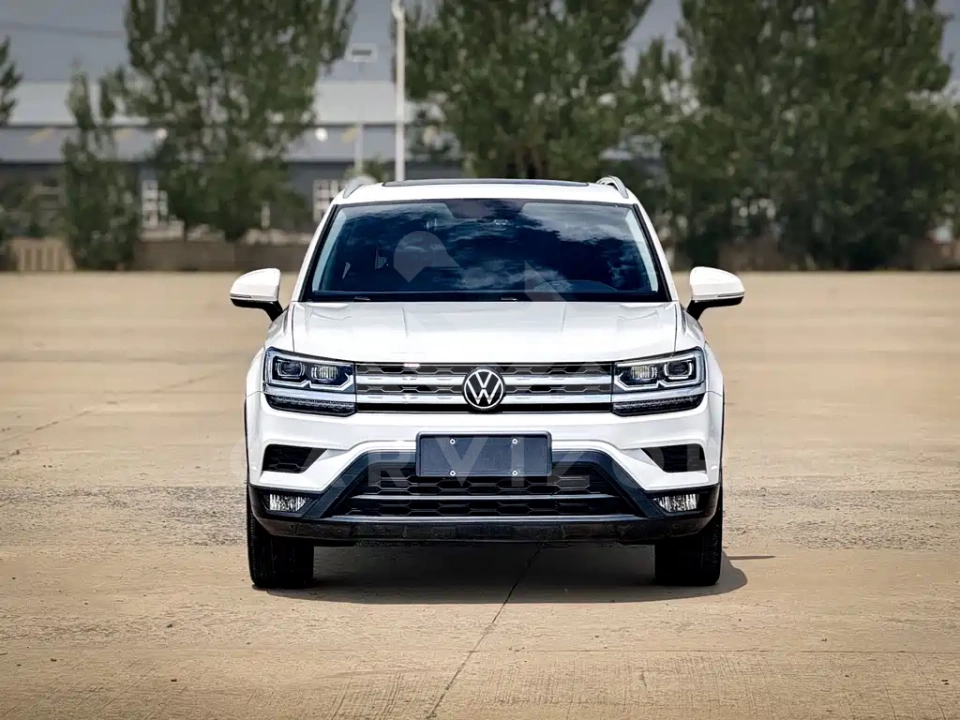 Volkswagen Tharu