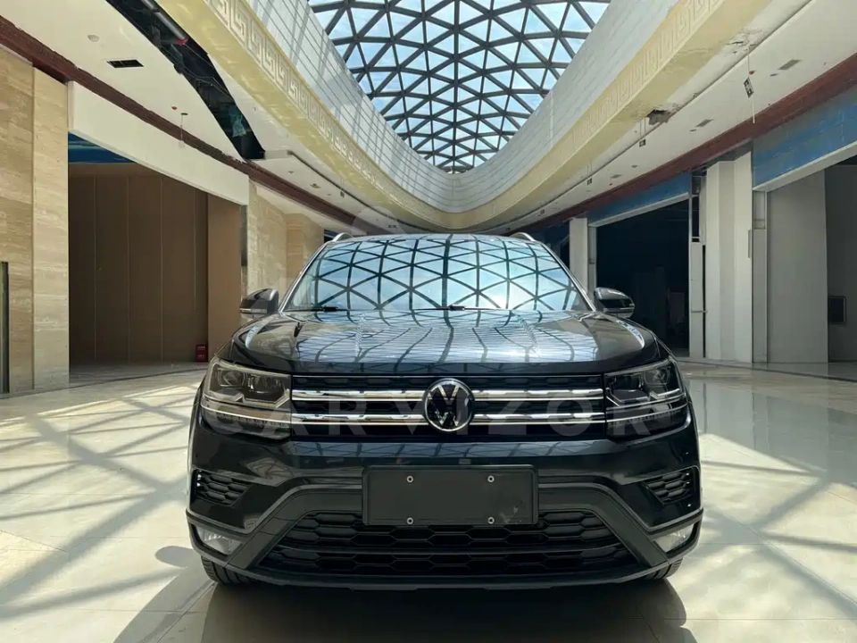 Volkswagen Tharu
