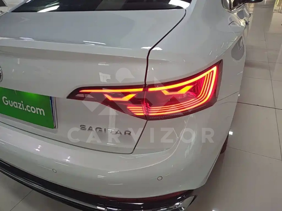 Volkswagen Sagitar