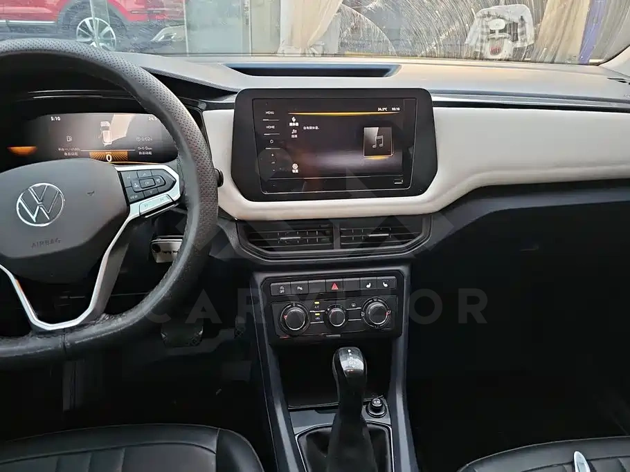 Volkswagen Tharu