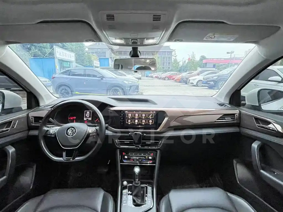 Volkswagen Tharu