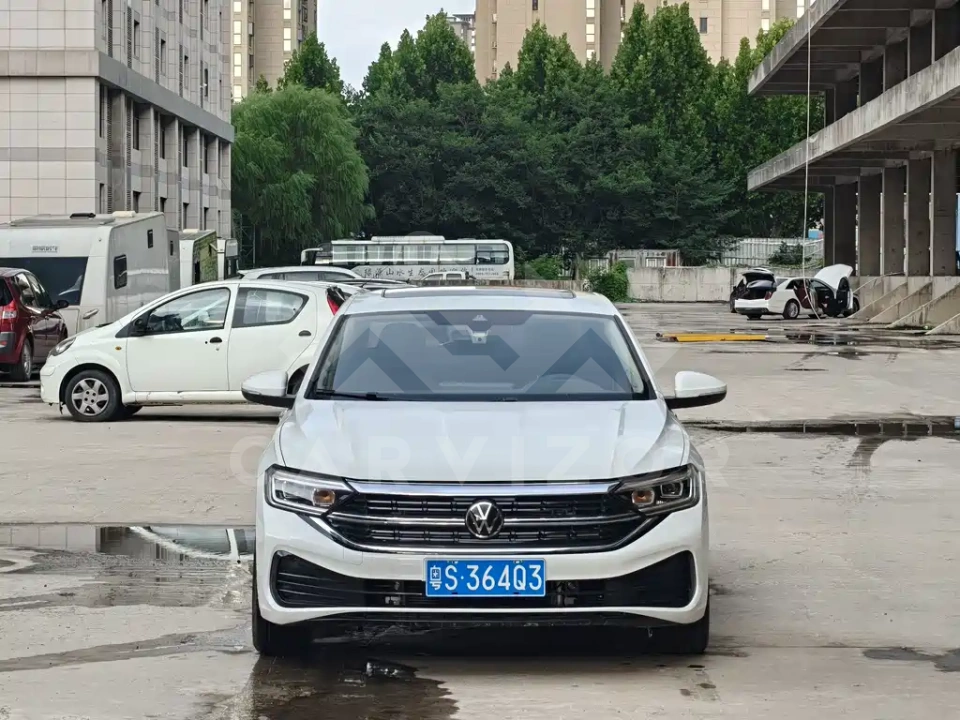 Volkswagen Sagitar