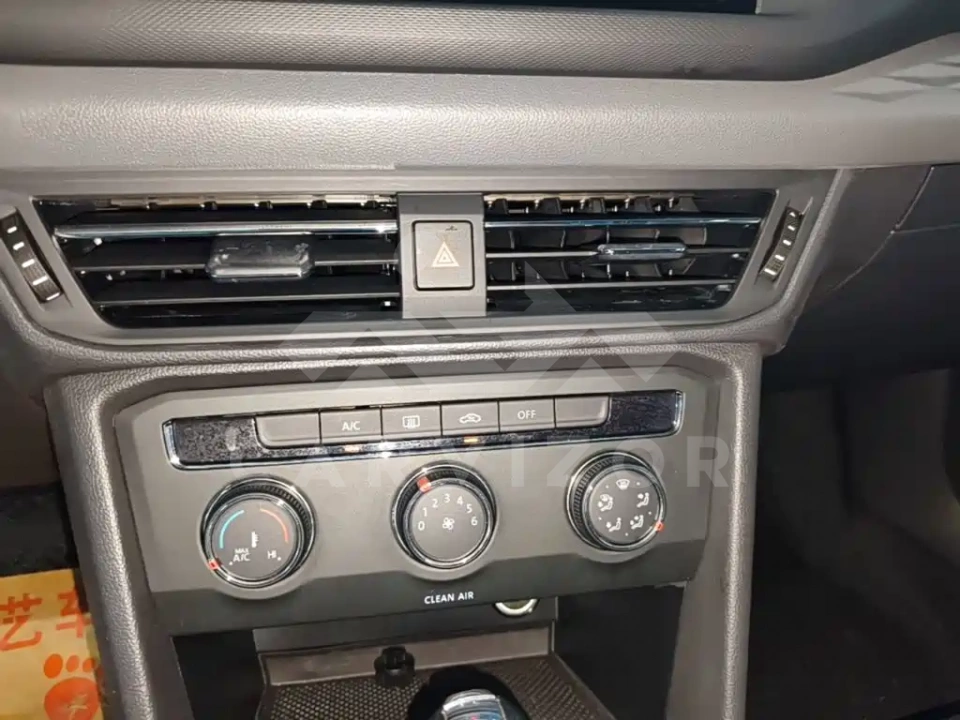 Volkswagen Tharu