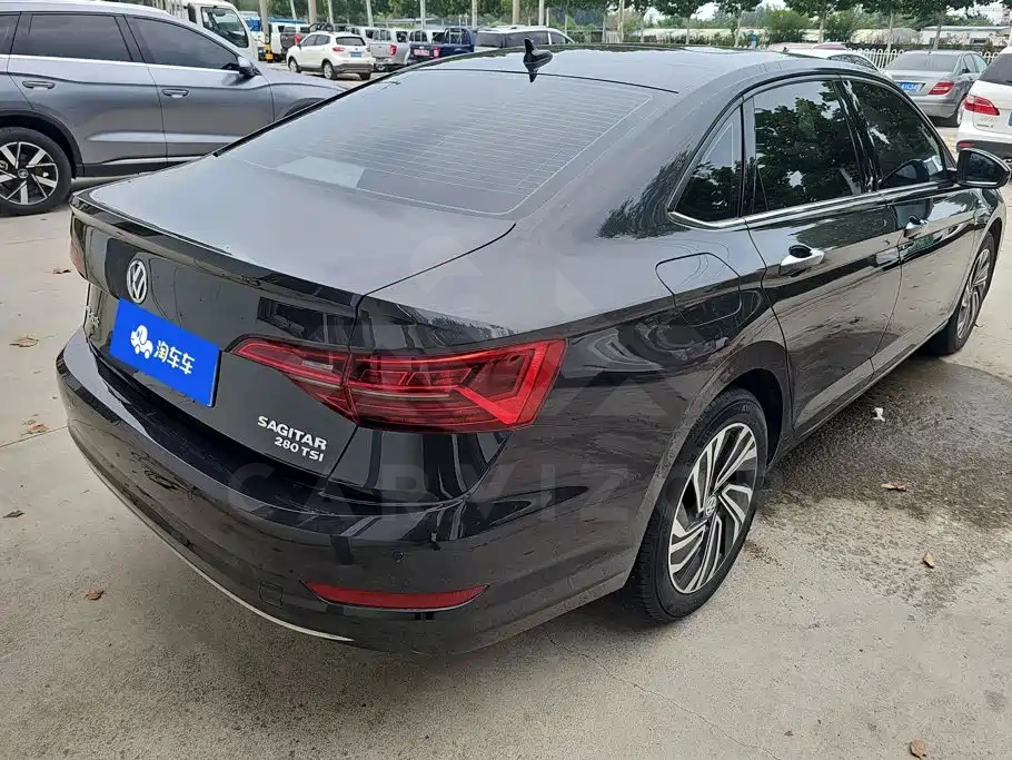 Volkswagen Sagitar
