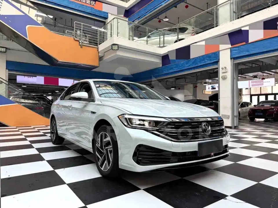 Volkswagen Sagitar