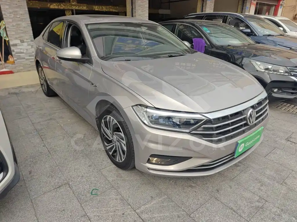 Volkswagen Sagitar