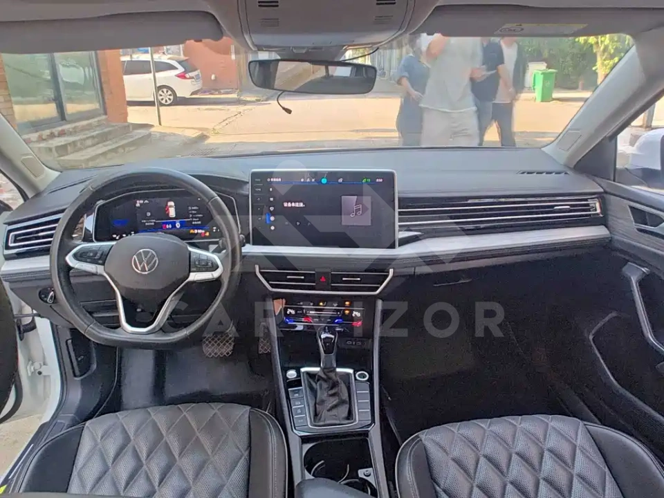 Volkswagen Sagitar