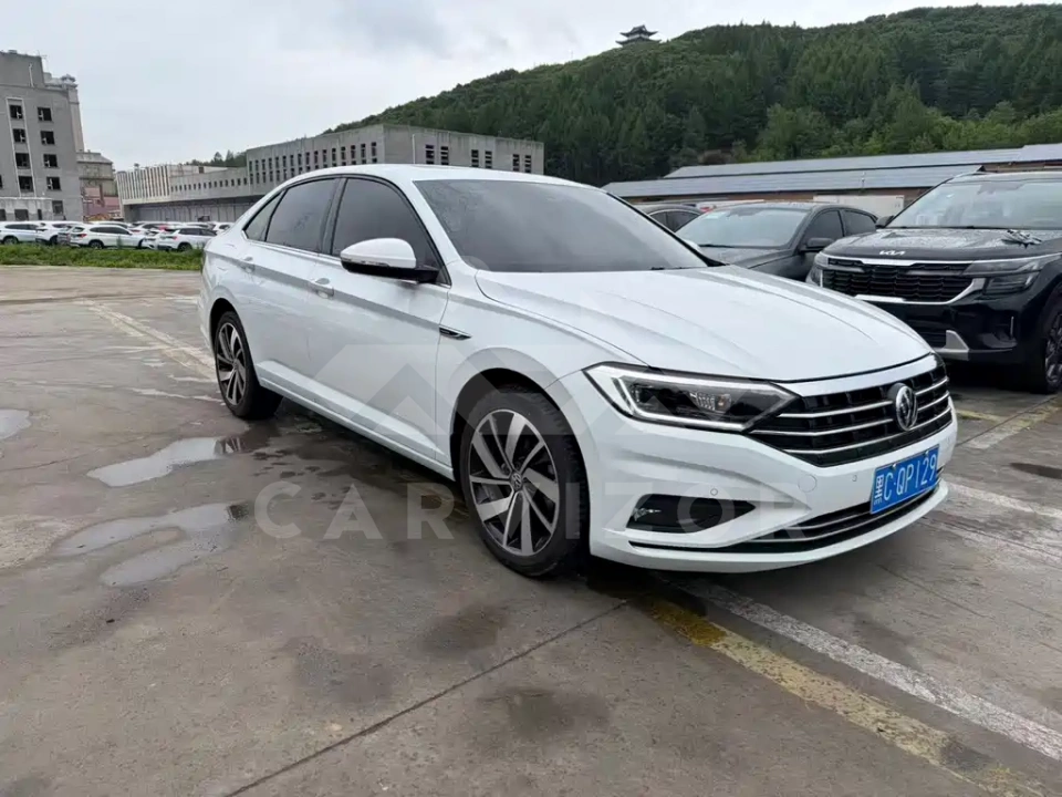 Volkswagen Sagitar