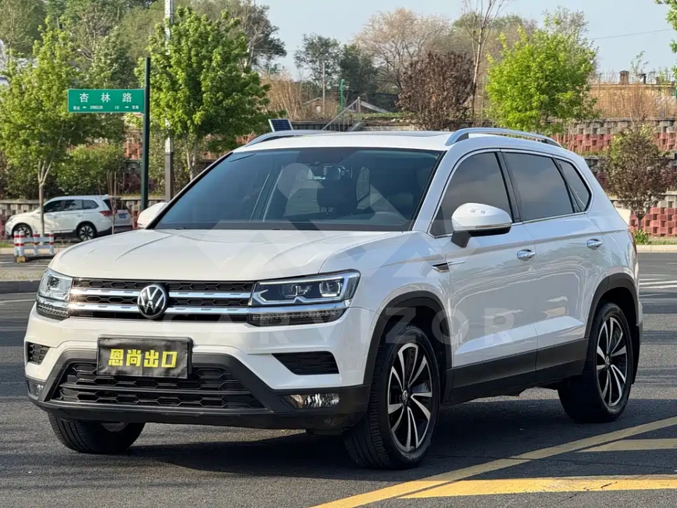 Volkswagen Tharu