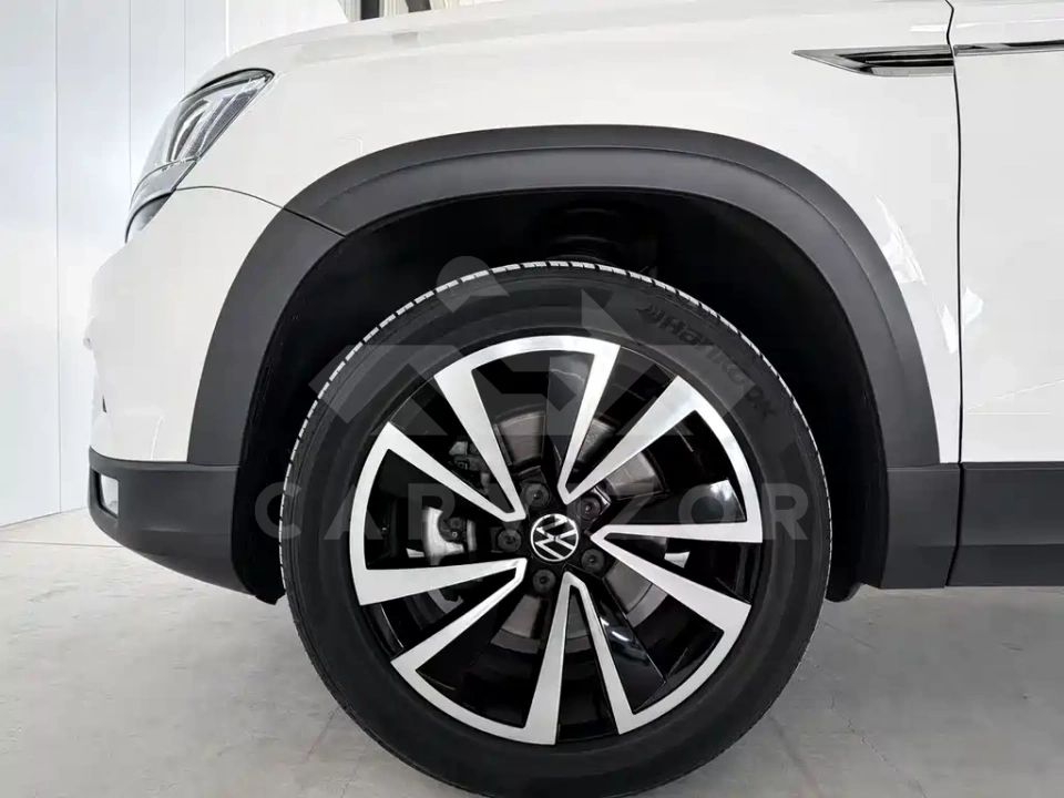 Volkswagen Tharu