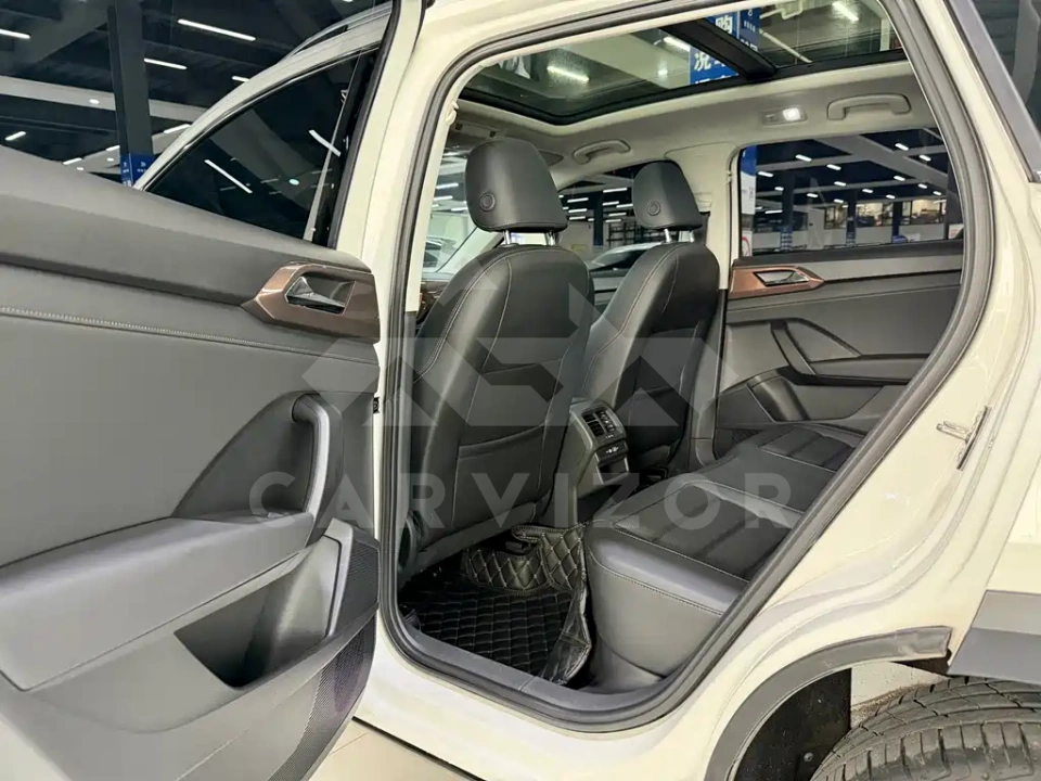 Volkswagen Tharu