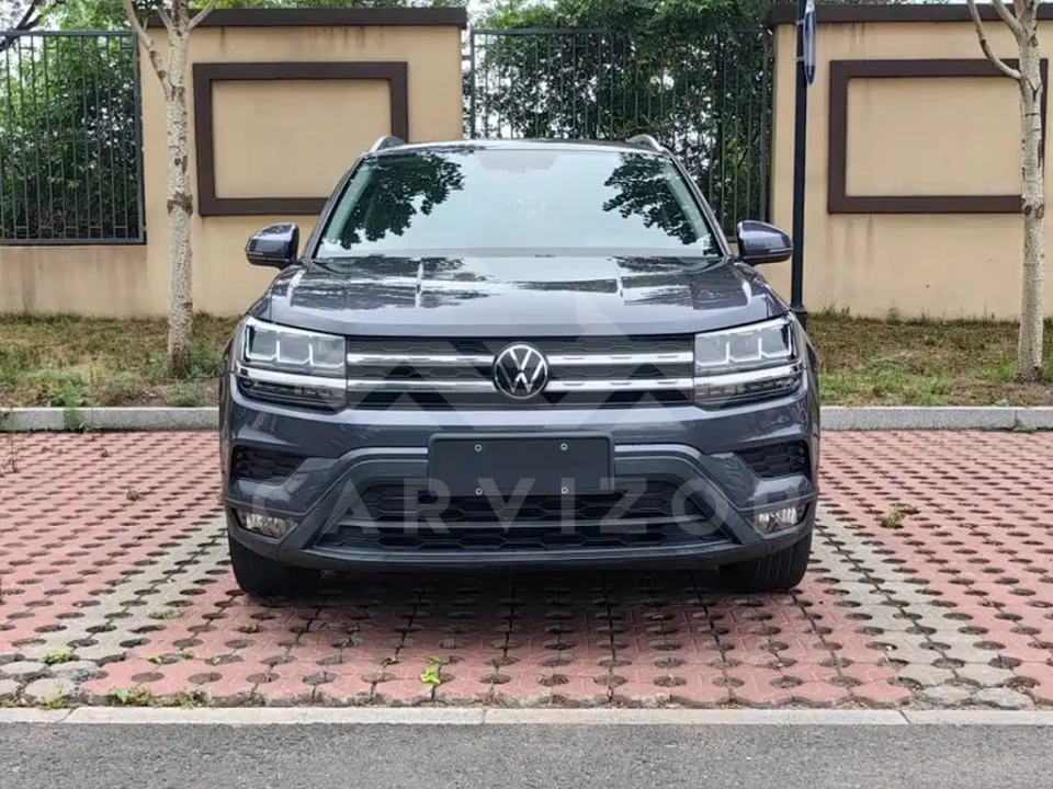 Volkswagen Tharu