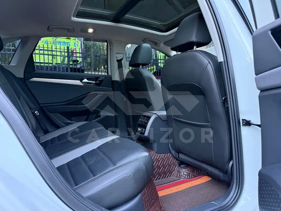 Volkswagen Sagitar