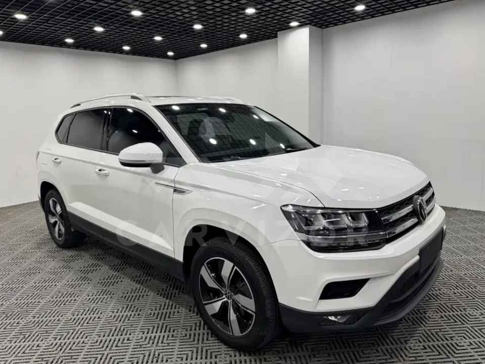 Volkswagen Tharu
