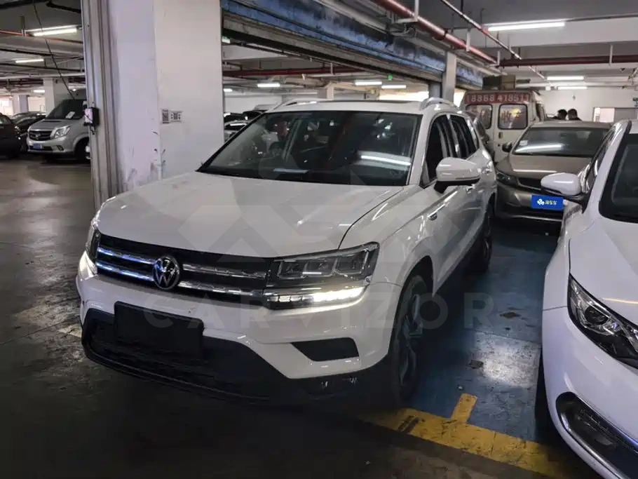 Volkswagen Tharu