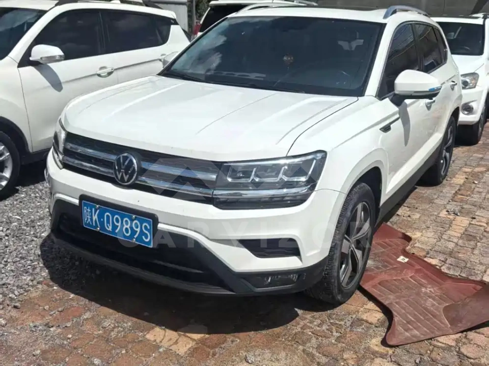 Volkswagen Tharu