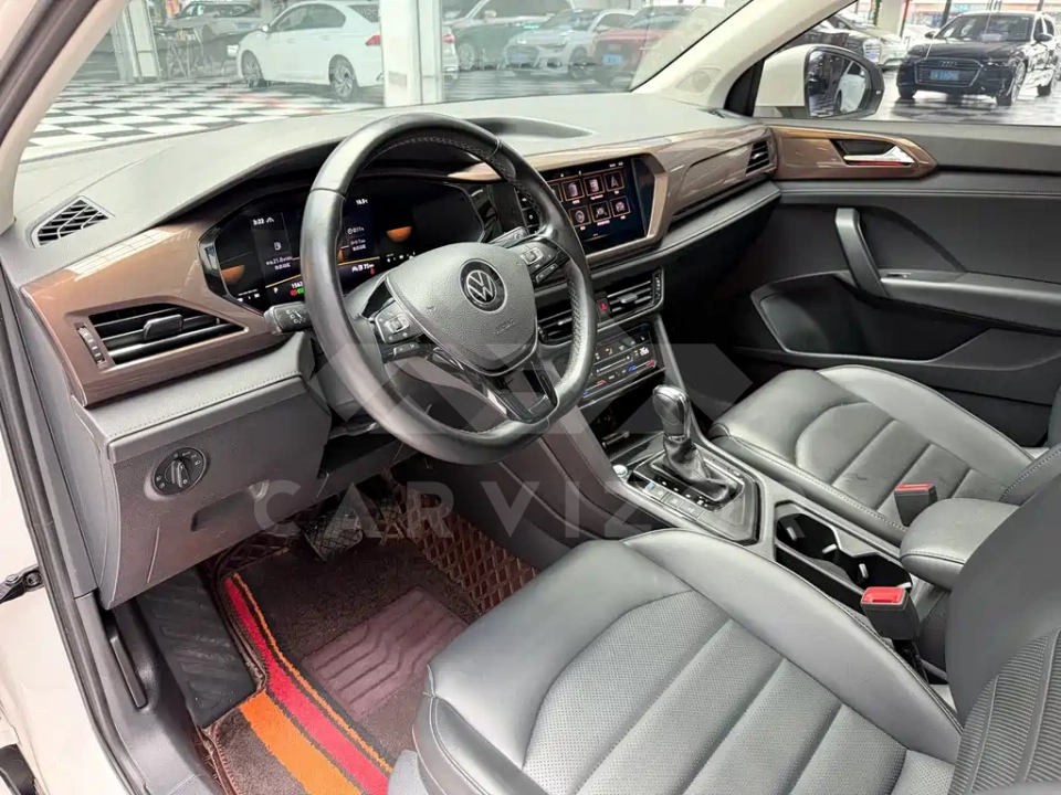 Volkswagen Tharu