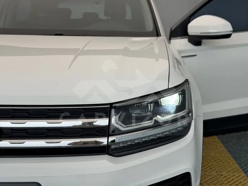 Volkswagen Tharu