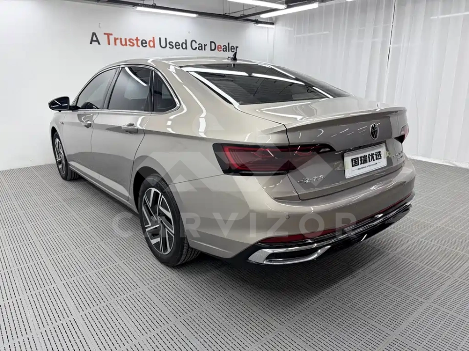 Volkswagen Sagitar