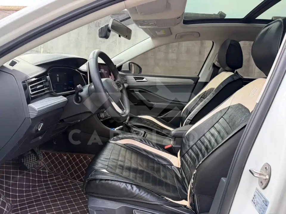 Volkswagen Sagitar
