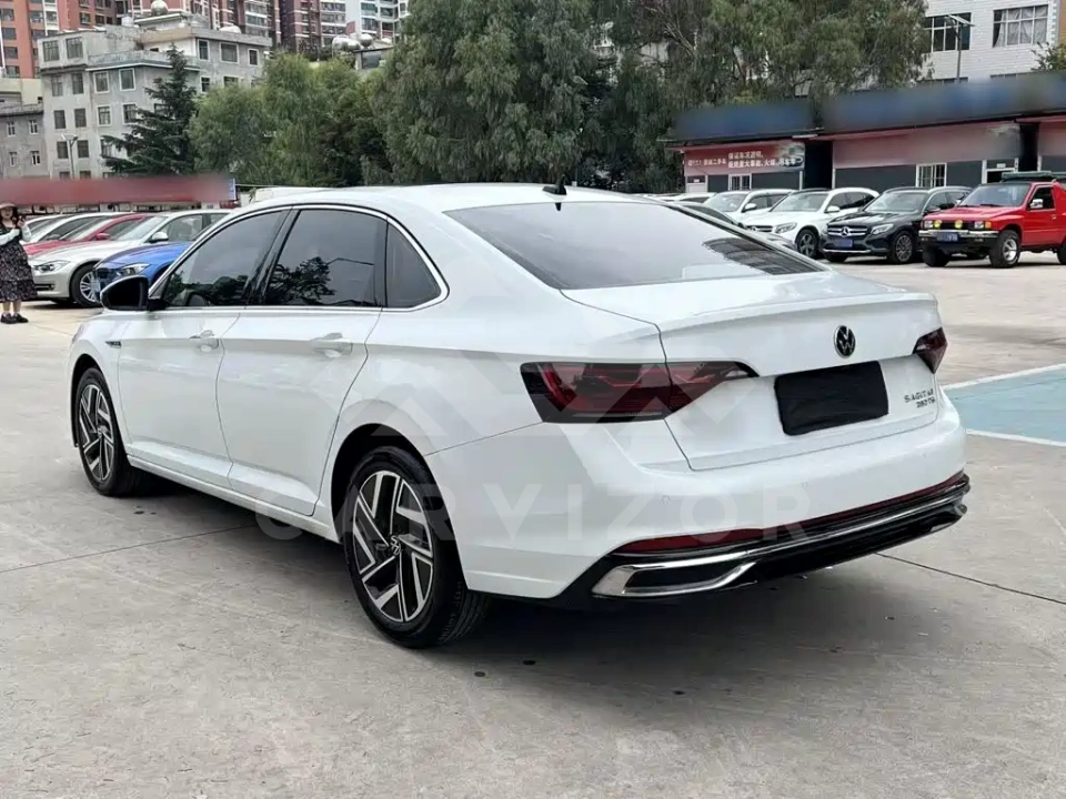 Volkswagen Sagitar