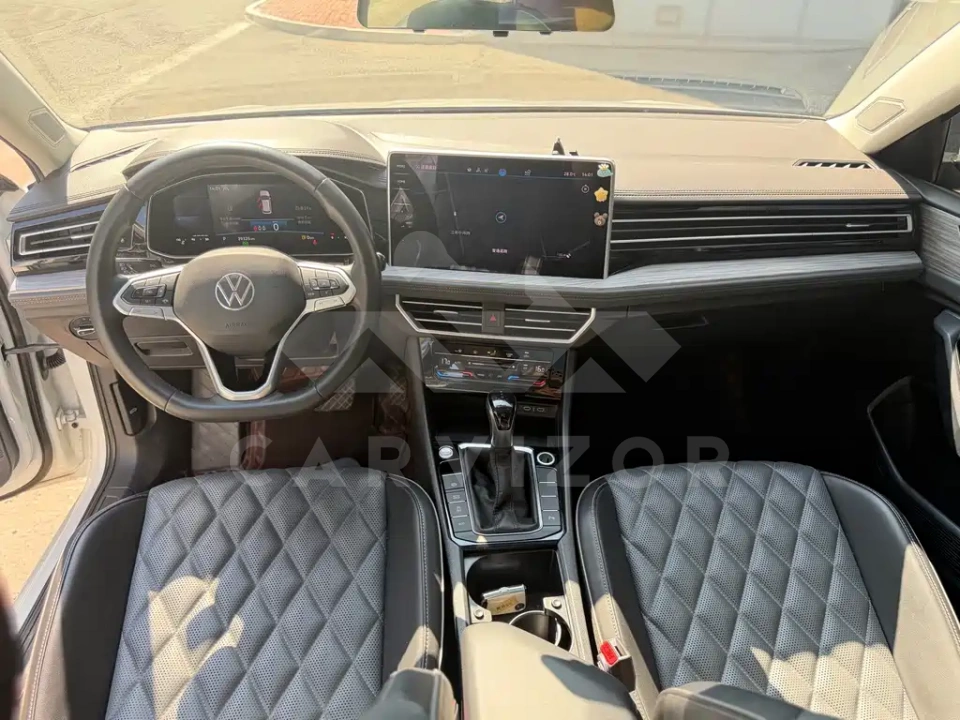 Volkswagen Sagitar