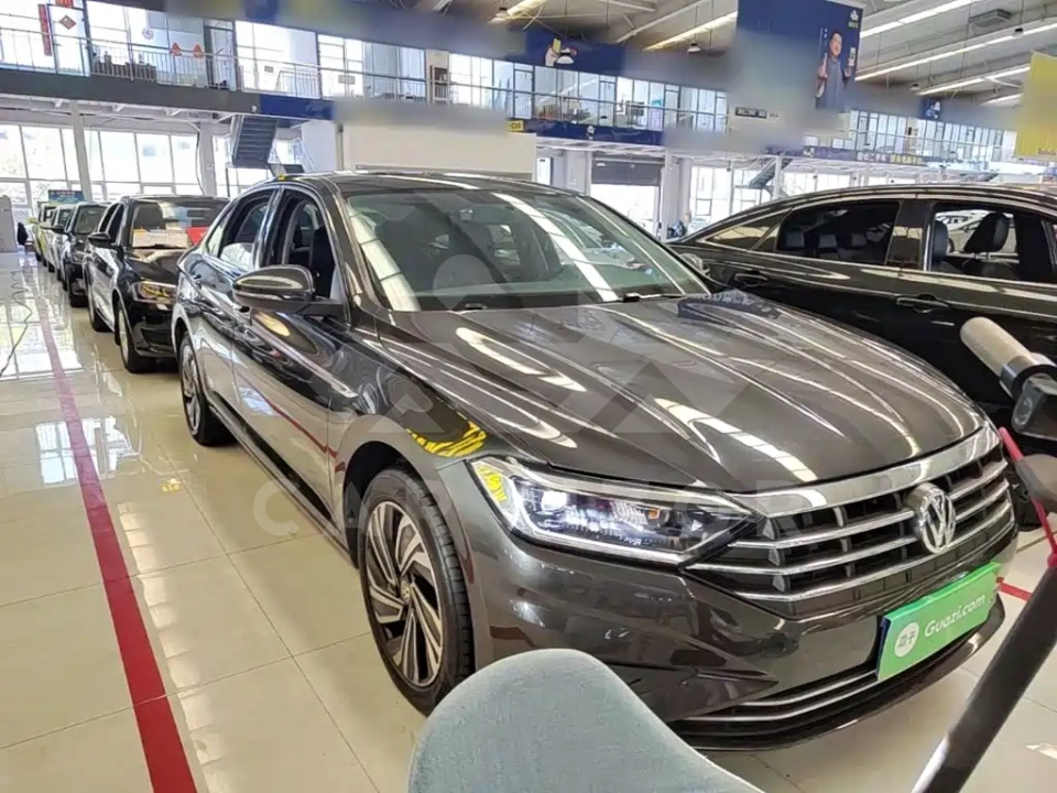 Volkswagen Sagitar