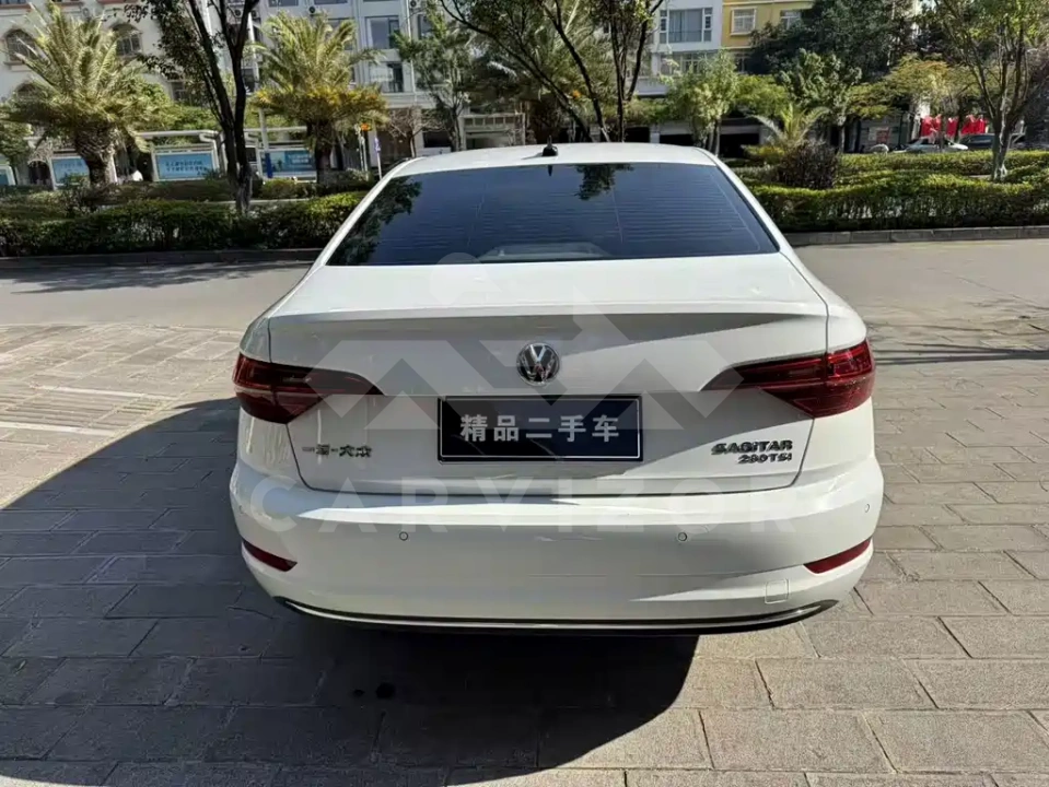 Volkswagen Sagitar