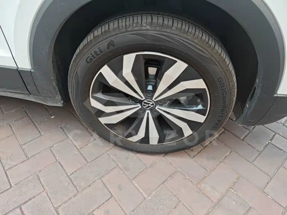 Volkswagen Tharu