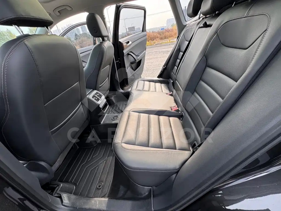 Volkswagen Tharu