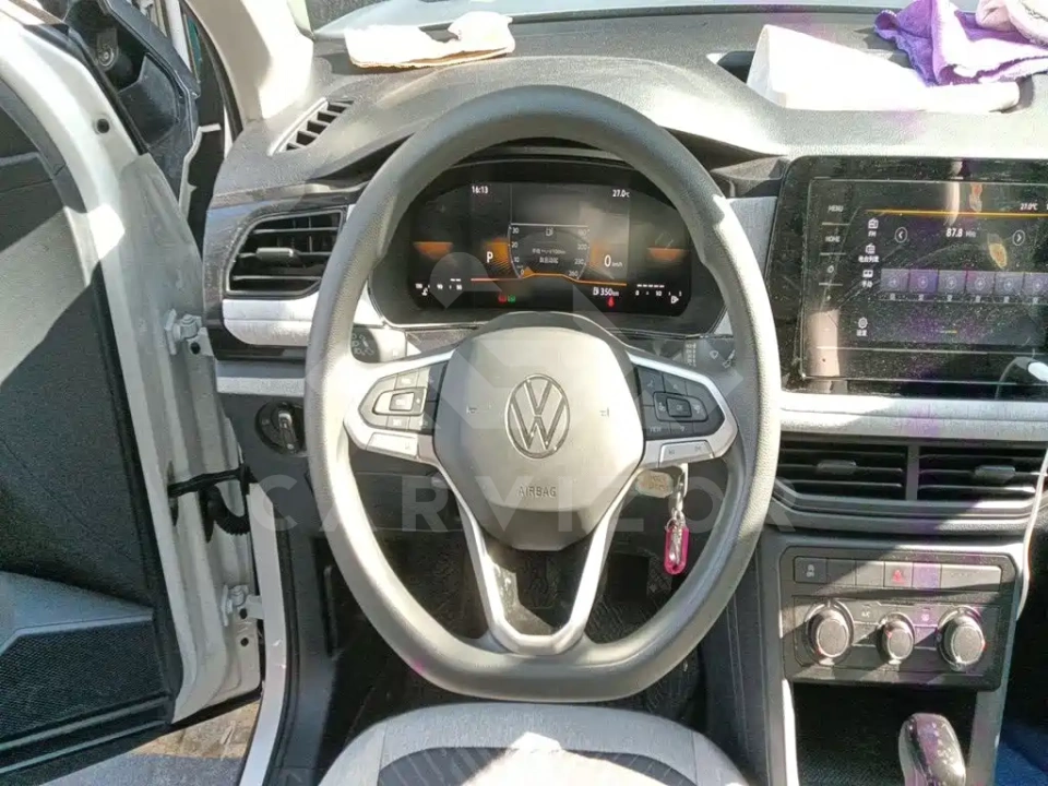 Volkswagen Tharu